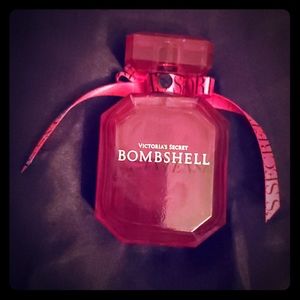 Victoria's secret bombshell intense purfume